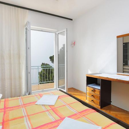 Rooms With A Parking Space Brela, Makarska - 17281 ห้อง รูปภาพ