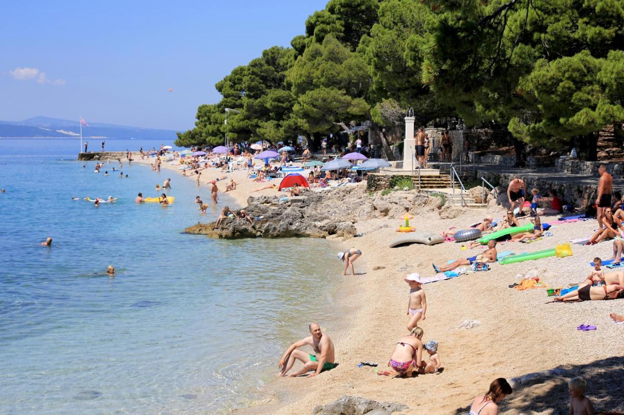 Rooms With A Parking Space Brela, Makarska - 17281 ภายนอก รูปภาพ