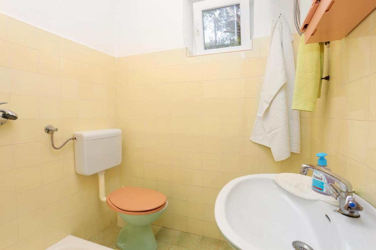 Rooms With A Parking Space Brela, Makarska - 17281 ภายนอก รูปภาพ